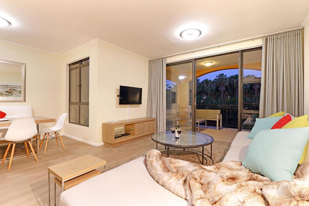 Capri 101 By Hostagents Appartement Kaapstad Buitenkant foto