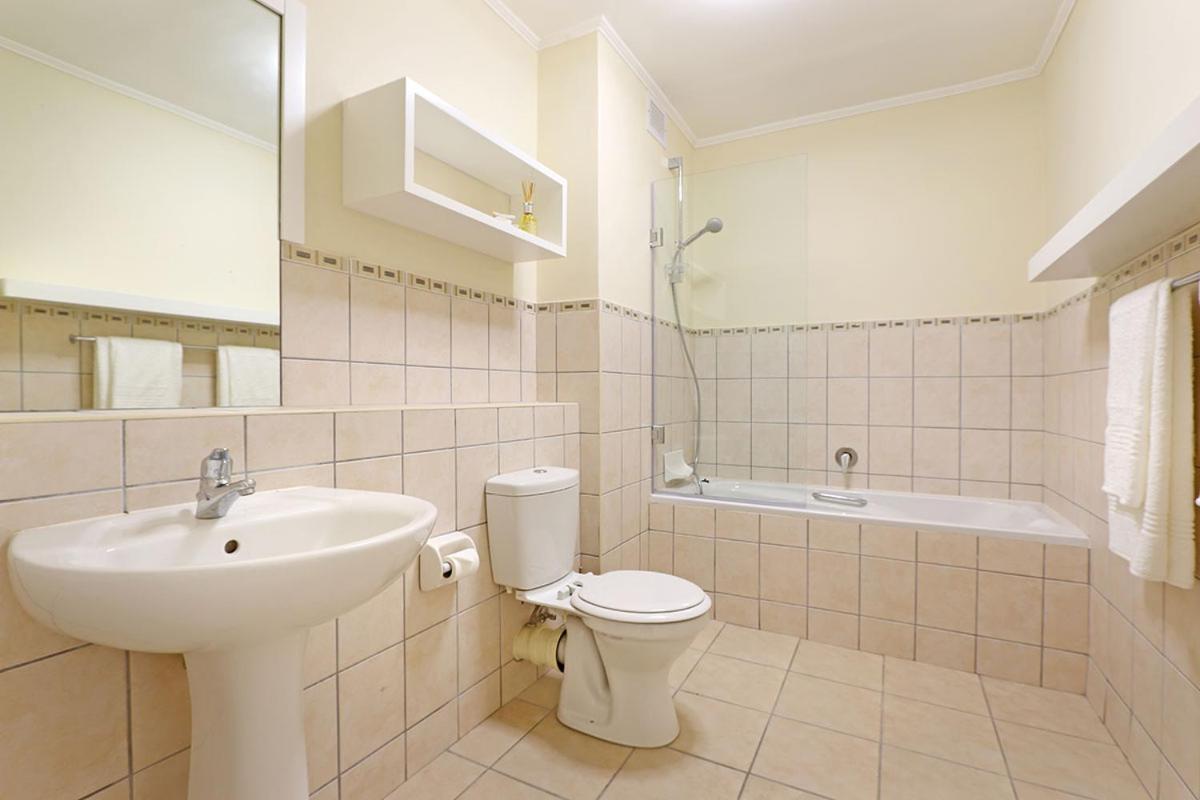 Capri 101 By Hostagents Appartement Kaapstad Buitenkant foto