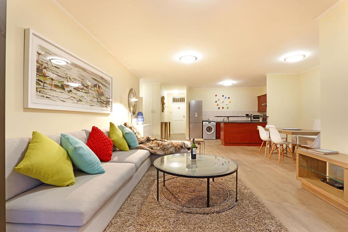 Capri 101 By Hostagents Appartement Kaapstad Buitenkant foto